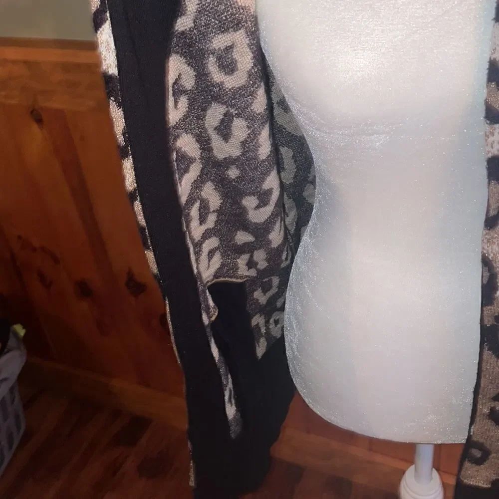 Ombré Cheetah 🐆 open front cardigan - Picture 4 of 10